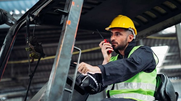 Come può una PMI manifatturiera implementare con successo l'Industria 4.0?